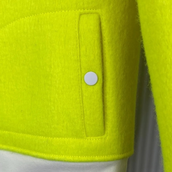 Tory Sport Tennis Jacket - Picture 7 of 10